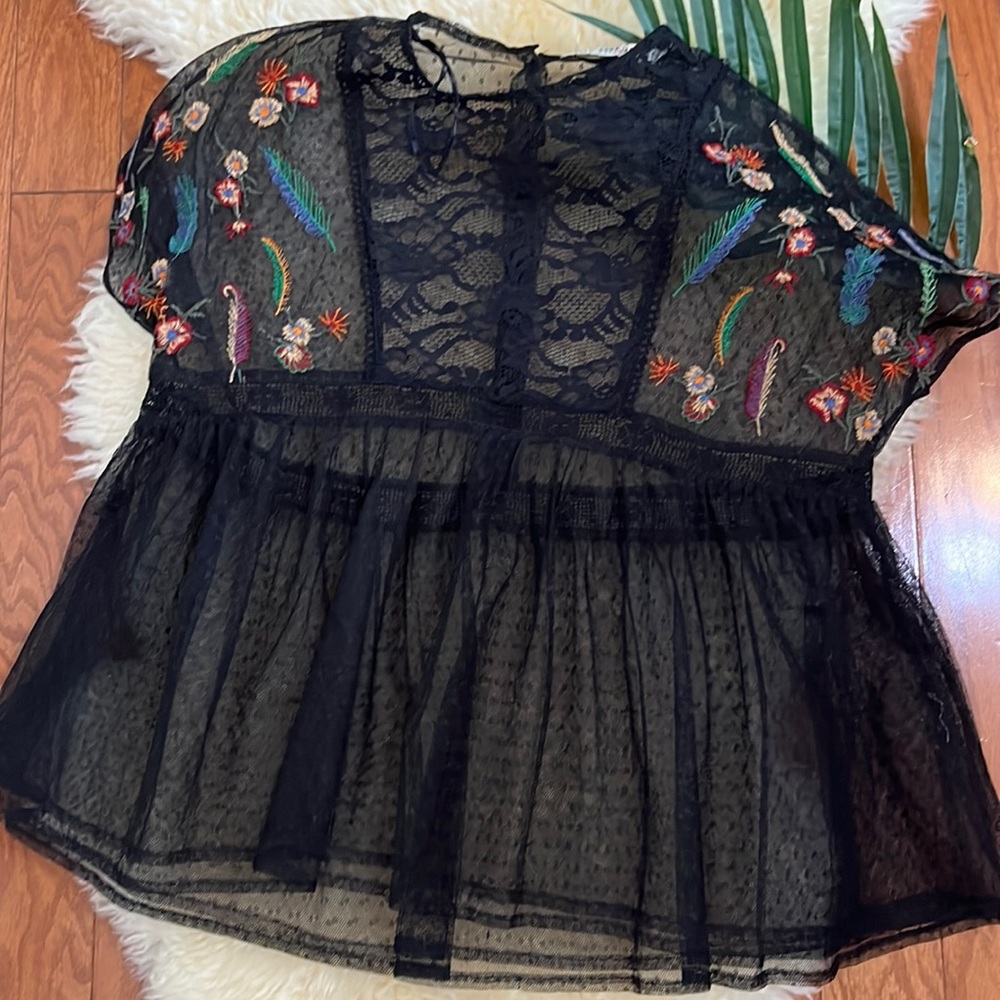 Zara Sheer Mesh Black Ruffled Lace Top/ Size Small